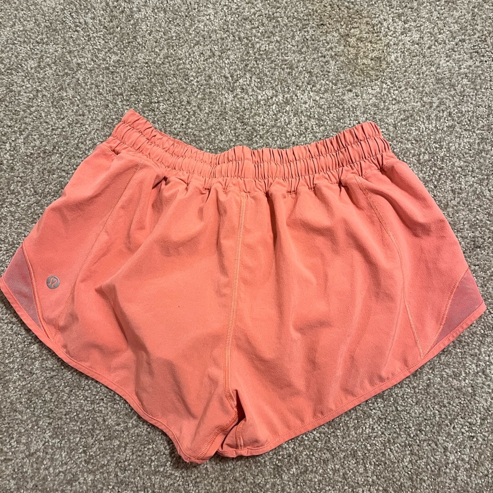 Lululemon Hotty Hot shorts 2.5 inseam